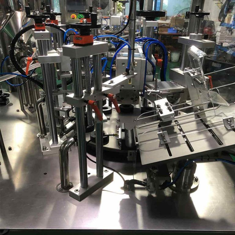 Dettagli della macchina automatica a doppia camera per il riempimento e la sigillatura di tubi VK-TFS-009UDC